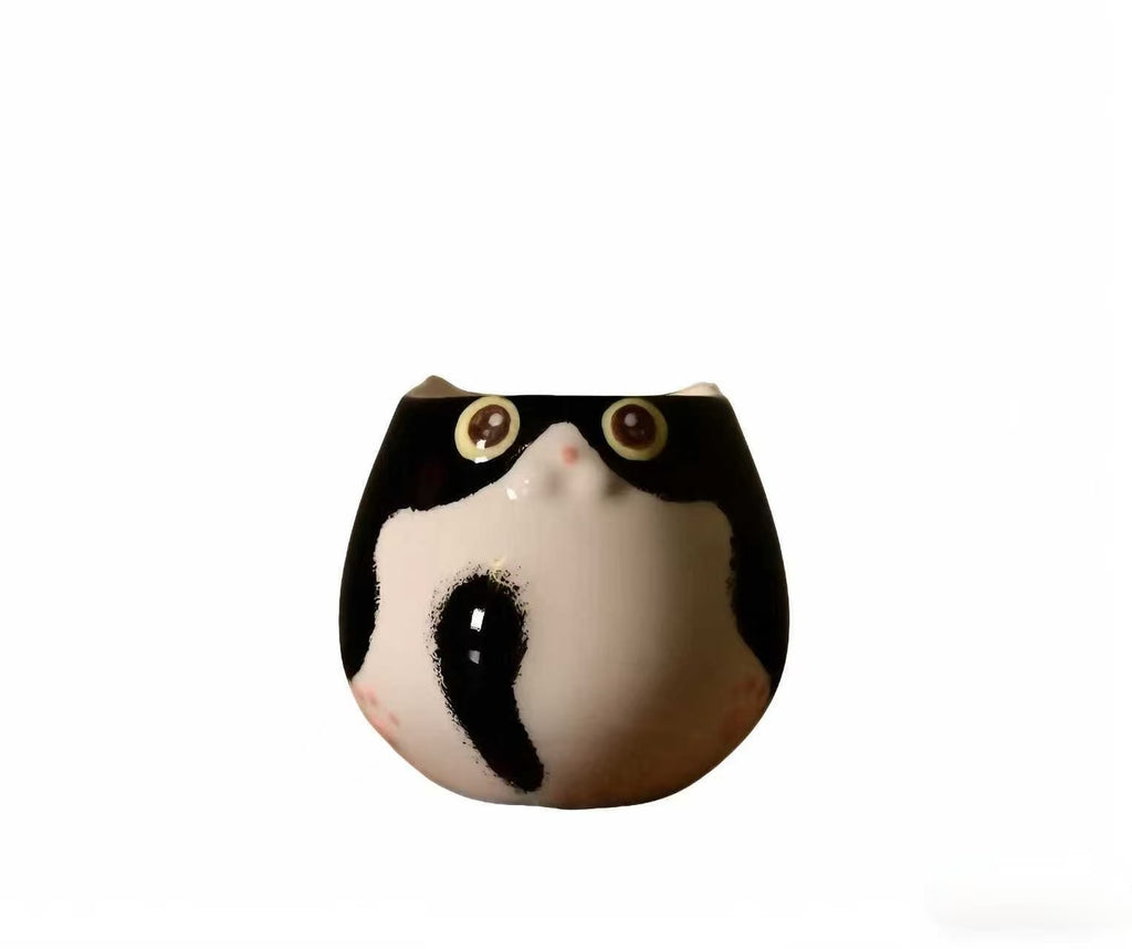 Tazza in ceramica di piccole dimensioni con manico a forma di gatto